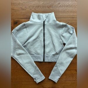 New Mix Grey Cropped Workout Jacket Women’s Size Small Zip Up Textured Knit